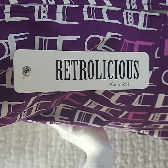 Retrolicious Chair Dress - Picture 6 of 10